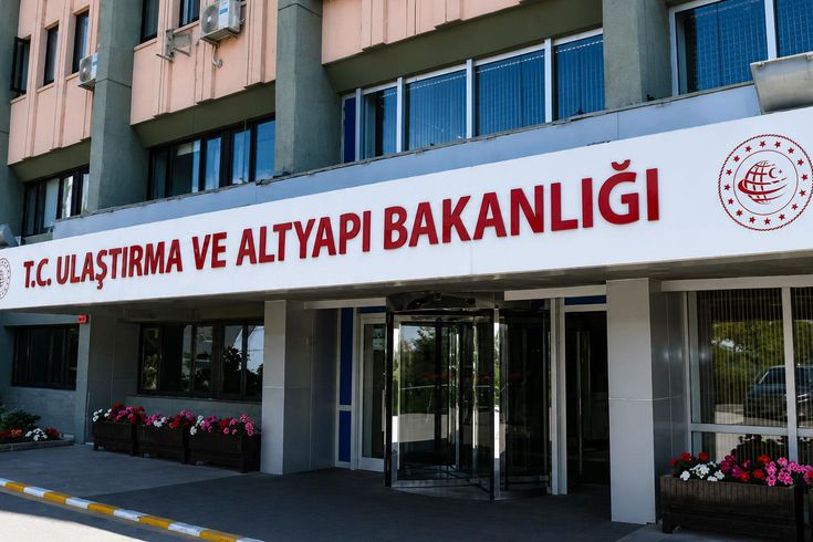 Ulaştırma ve Altyapı Bakanlığı Bakan Yardımcılığına Ahmet Hamdi Atalay atandı