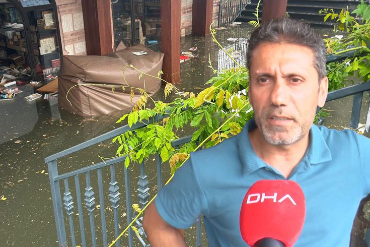 Hundreds of books became unusable in Istanbul, shopkeepers are in revolt: We called the municipality many times but...
