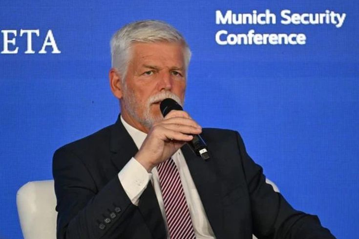 Çekya Cumhurbaşkanı Pavel: Yetkililer duygularını bir kenara bırakmalı