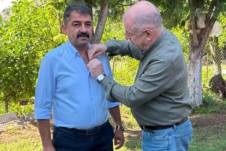 Ümit Özdağ rozet taktı, CHP'li başkan transferi jet hızında yalanladı