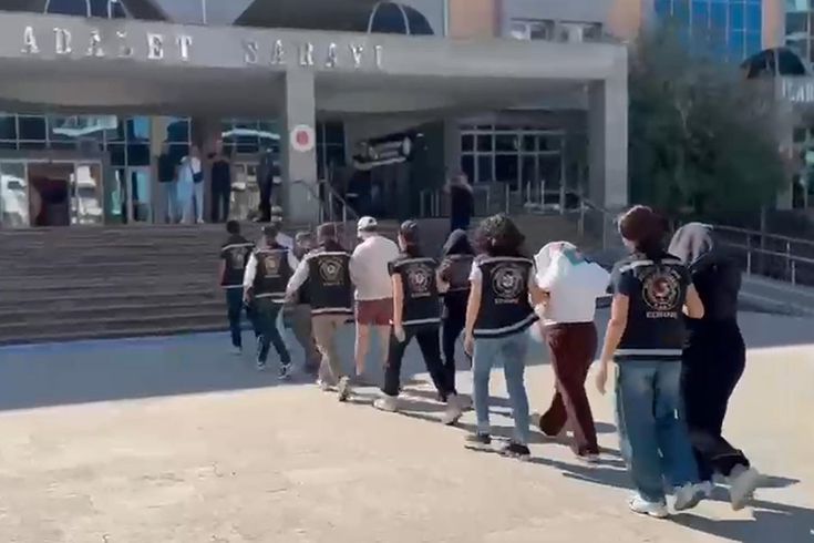 Üniversitelileri fuhşa teşvik eden 6 şüpheli gözaltına alındı