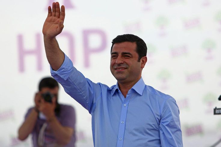 Kılıçdaroğlu'nu reddeden Demirtaş, Saadet Partisi liderine evet dedi