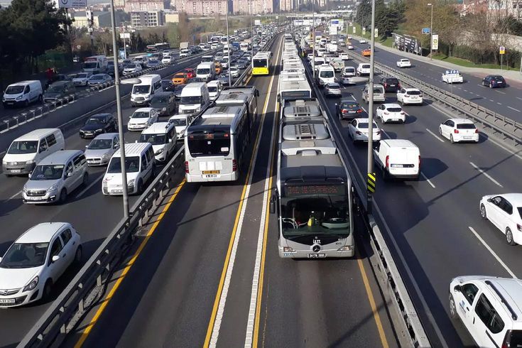 Metrobüs yarın FSM Köprüsü'nü kullanacak