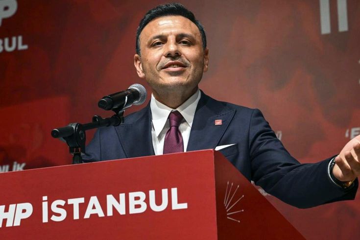 CHP İstanbul'da deprem! Özgür Çelik ile birlikte istifa ettiler