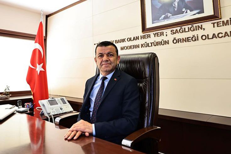 Denizli Büyükşehir belediye başkanı, Yeni Parti'ye geçti