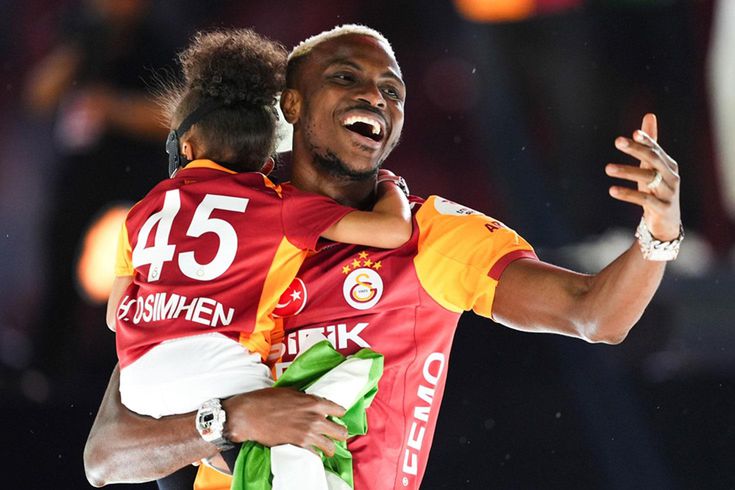 Osimhen'in peşini bırakmıyorlar! Manchester United'dan yeni hamle