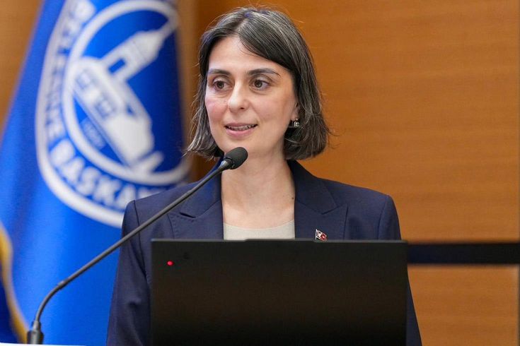 10 milyon liralık rüşvet iddiasına Sinem Dedetaş'tan ilginç yanıt