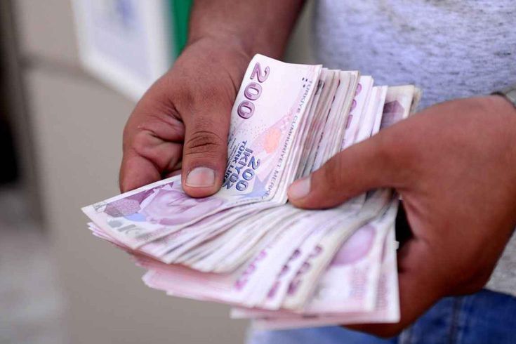Akaryakıtta yeni zirve! Motorin fiyatı 84 TL sınırında