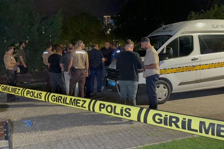 Emekli polis millet bahçesinde hayatına son verdi
