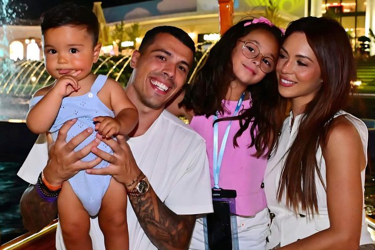 Dünya Şampiyonu'nun golcüsü tatil tercihini Antalya'dan yana kullandı