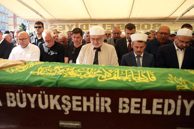 Milli Savunma Bakan Yardımcısı Kavaklıoğlu'nun eşine son görev