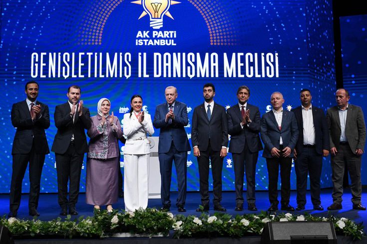 AK Parti'ye geçen Eren Ali Bingöl'ün en yakını istifa etti