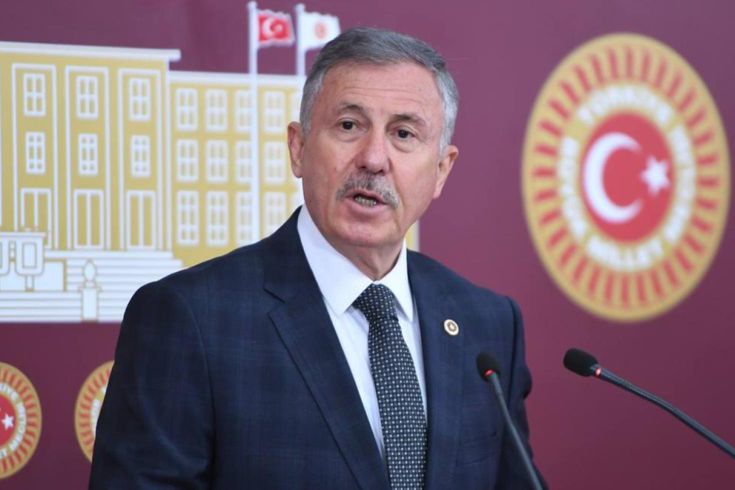 Selçuk Özdağ açıkladı: Ak Parti'ye mi geçiyor?