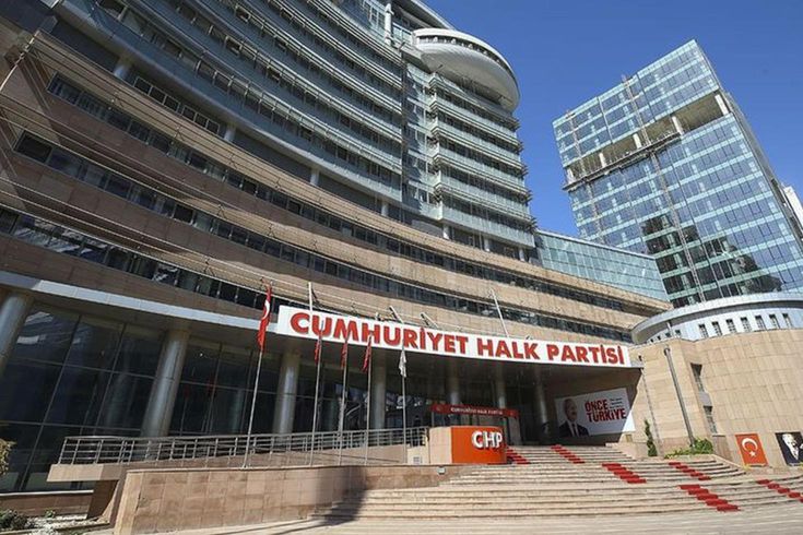 CHP'den 8 il başkanlığına yeni atamalar