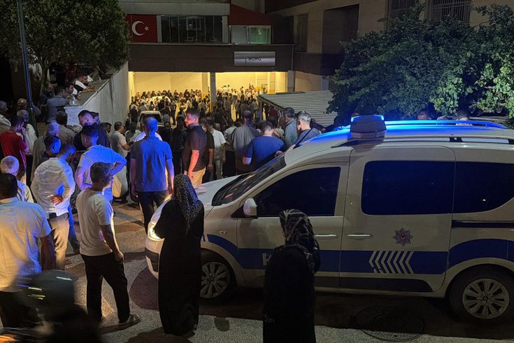 Komşu ölüm saçtı! Bir kişi öldü, 5 yaşındaki çocuk yaralandı