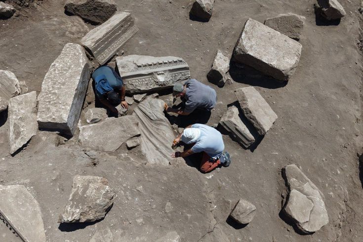 Antik kentte tarihi kazı: Tam bin 800 yıllık şifa sembolü gün yüzüne çıkarıldı