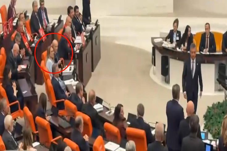 TBMM’de Terörsüz Türkiye için büyük uzlaşı: Bahçeli, Özgür Özel’in konuşmasını alkışladı