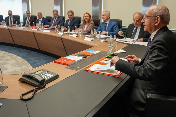 CHP'de 5 ile yeni il başkanı atandı