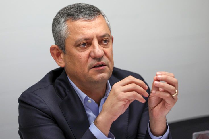 Озгюр Озель нарушил молчание: объяснил, почему сказал «да» «рамочному закону»