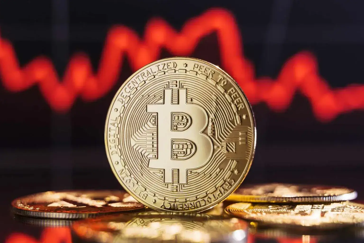 Bitcoin'deki düşüş uzun pozisyonları sildi