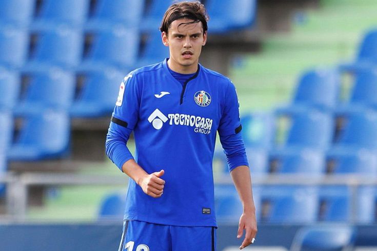 Enes Ünal yıllar sonra evine döndü! Getafe transferi resmen açıkladı