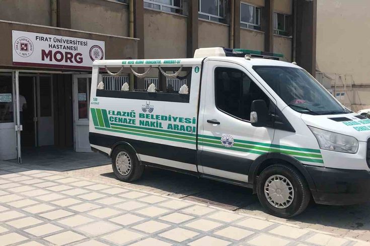 Motosiklet yayaya çarptı: 15 yaşındaki sürücü hayatını kaybetti