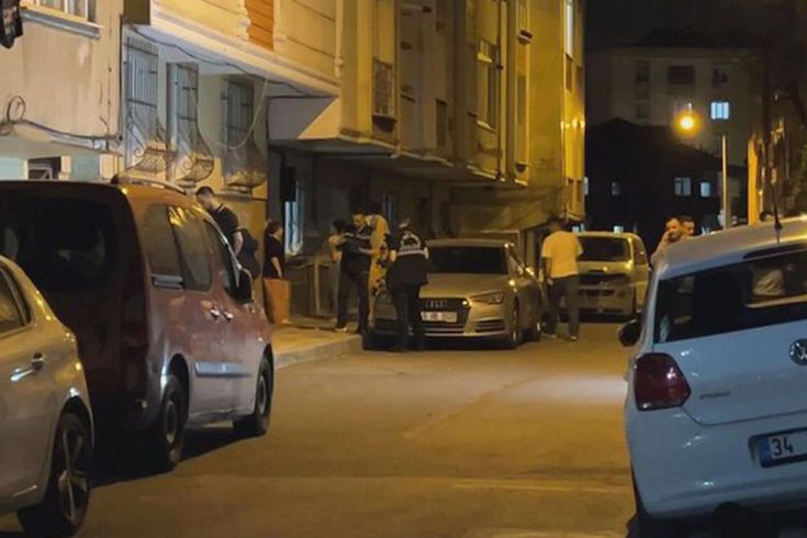 Bağcılar'da komşu kavgası kanlı bitti: 4 yaralı