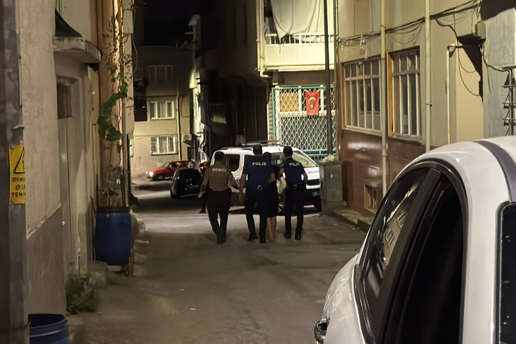 Bursa’da pompalı tüfekli ev baskını! Polis 1 saatte zor ikna etti