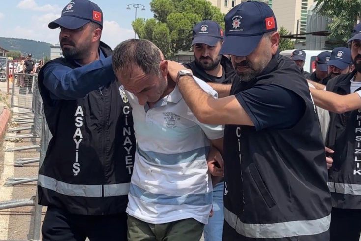 Yeni Parti Milletvekili Melih Meriç'i bıçaklayan Seydi Ahmet Keleş ve oğlu tutuklandı
