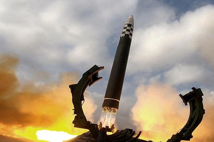 War alarm! North Korea fired a missile.