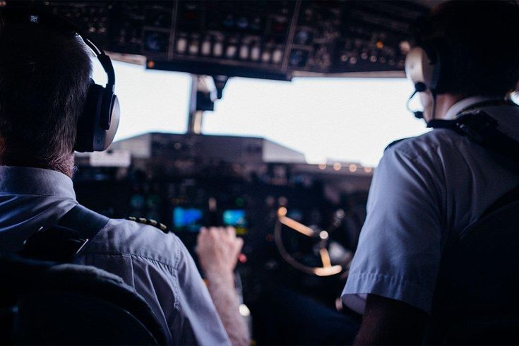 153 yolculu uçakta felaketin eşiğinden dönüldü! Pilotların ikisi de uyuyakaldı
