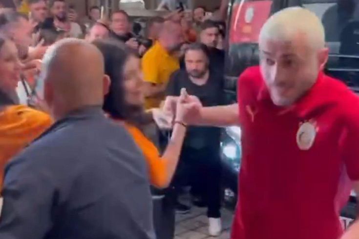 Genç kız Off aşkım! diye bağırdı! Barış Alper'in ağzı açık kaldı
