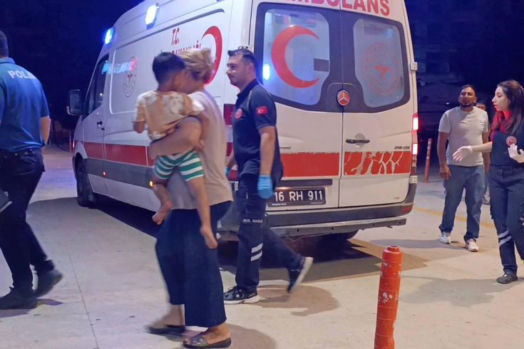 Bursa'da aile kavgası kanlı bitti: Baba ve 4 yaşındaki oğlu tüfekle vuruldu