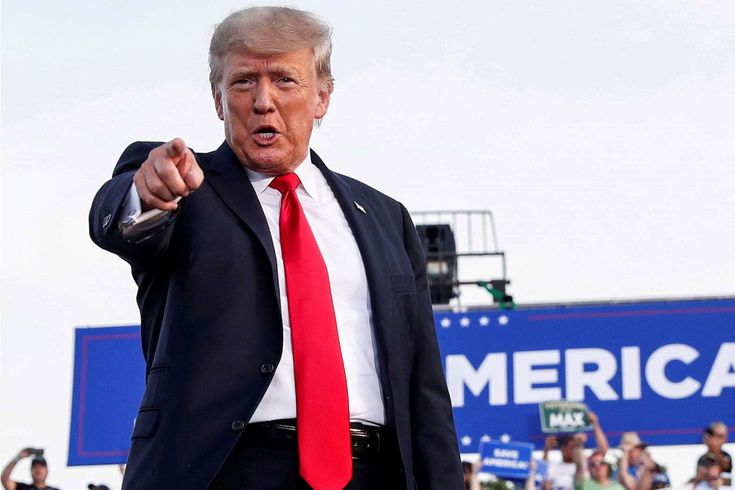 Trump, Kanada'ya yönelik otomobil ve kamyon tarifelerinin yüzde 50'ye yükseltileceğini açıkladı