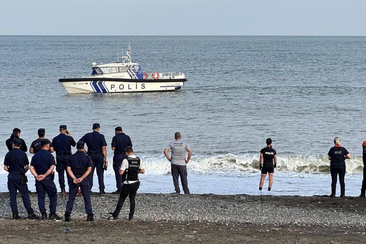 Küçük bedenleri dalgalara karşı koyamadı: Ağabey can verdi, 11 yaşındaki Kerem kayıp