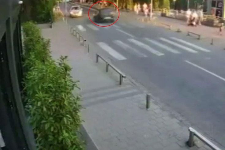 Ehliyetsiz sürücü dehşeti! 5 yaşındaki kız kurtarılamadı