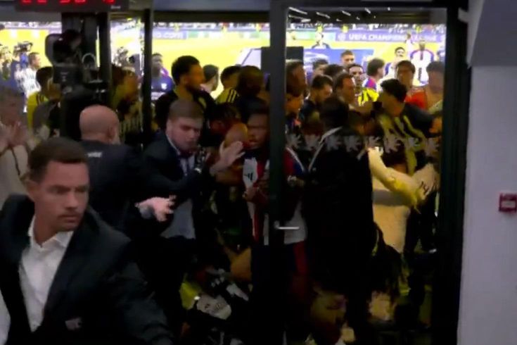 Fenerbahçe advanced, the scene turned into a battlefield! Tunnel footage has emerged.