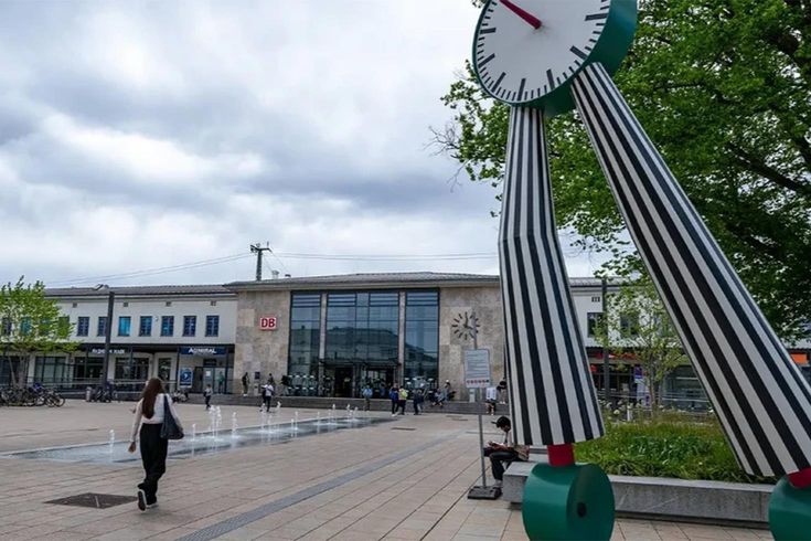 Almanya'da bıçaklı saldırı: İngiliz kadın hayatını kaybetti