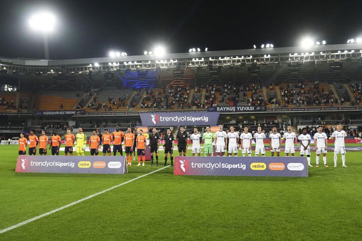 No winner emerged in the Istanbul derby.