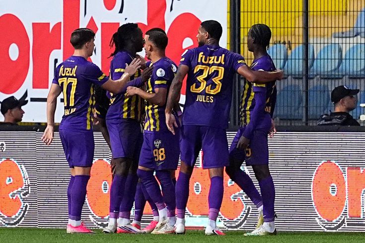 مباراة لا تصدق في الدوري الممتاز! استقبلوا هدفاً في الثانية 25 وفازوا في الدقيقة 90+4