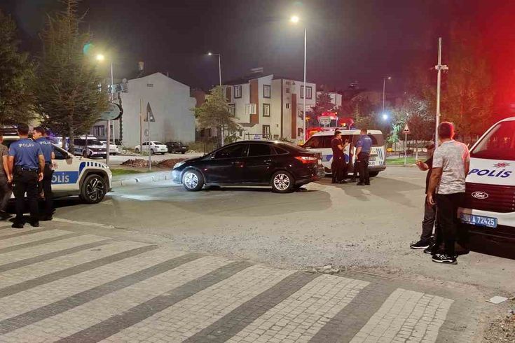 A relative fight in Kayseri ended in bloodshed: A 24-year-old young man was stabbed.
