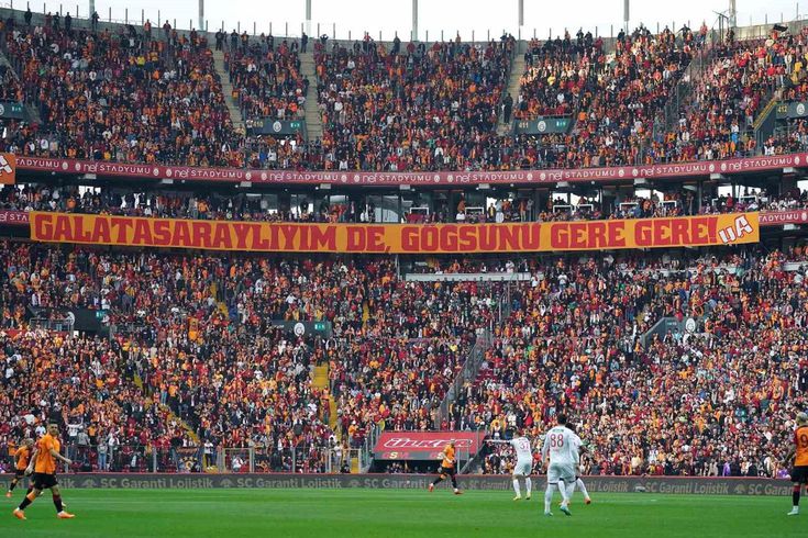 Bir zamanlar taraftarın sevgilisiydi! Galatasaray'da beklenen ayrılık