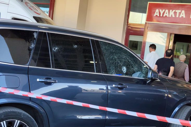 ديار بكر: هجوم مسلح على سيارة دفع رباعي يسفر عن إصابتين