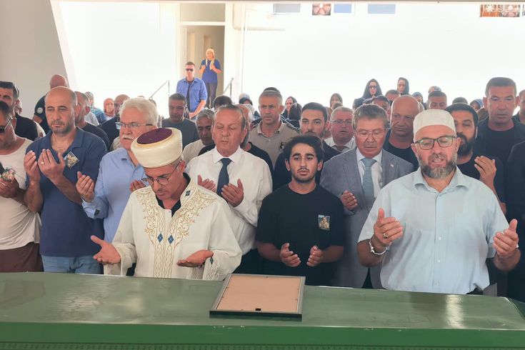 Girne’deki gemi faciasında batık gemiden çıkarılan ilk cenaze toprağa verildi