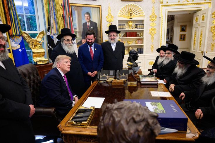 Trump 47 yıl sonra bir ilke imza attı! İsrail destekçileri küplere bindi