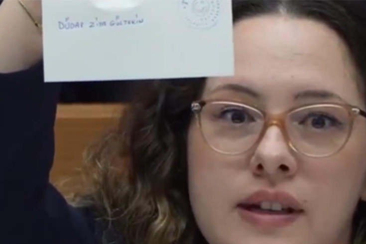Üsküdar seçimlerine damga vuran görüntü! Adayın adını yanlış yazdılar