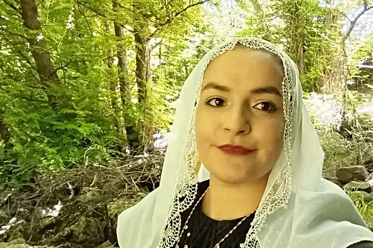 ‘Burada yok’ denilen kadın, evde 2 saat sonra asılı bulundu