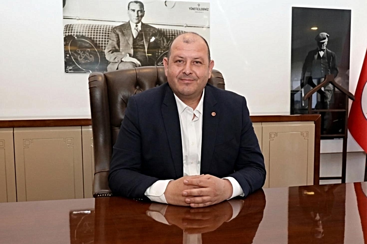 Menderes belediye başkanı hakkında skandal ifadeler! Gizli oda, belediyede iş, otel buluşmaları