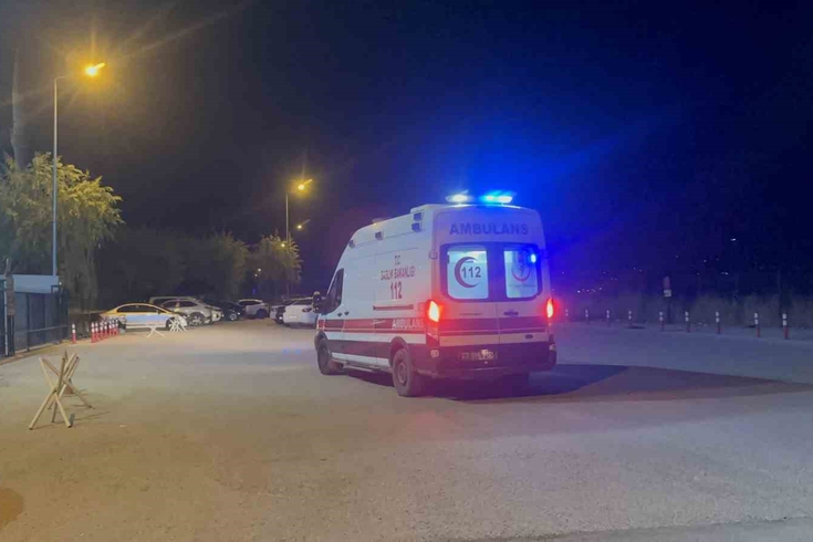 Elazığ T Tipi Cezaevi'nde yangın: 17 mahkum dumandan etkilenerek hastaneye kaldırıldı