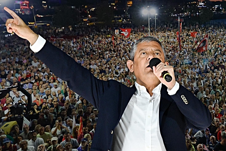 Özgür Özel'in Hesap verecekler çıkışına AK Parti'den çok sert tepki